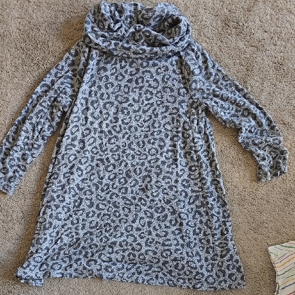 Toddler Girls 18-24 Month Size Bundle Of Dresses Old Navy And Cat&Jack - Picture 6 of 6